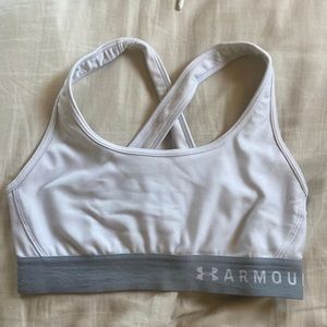 Under Armor Medium Support Sports Bra
